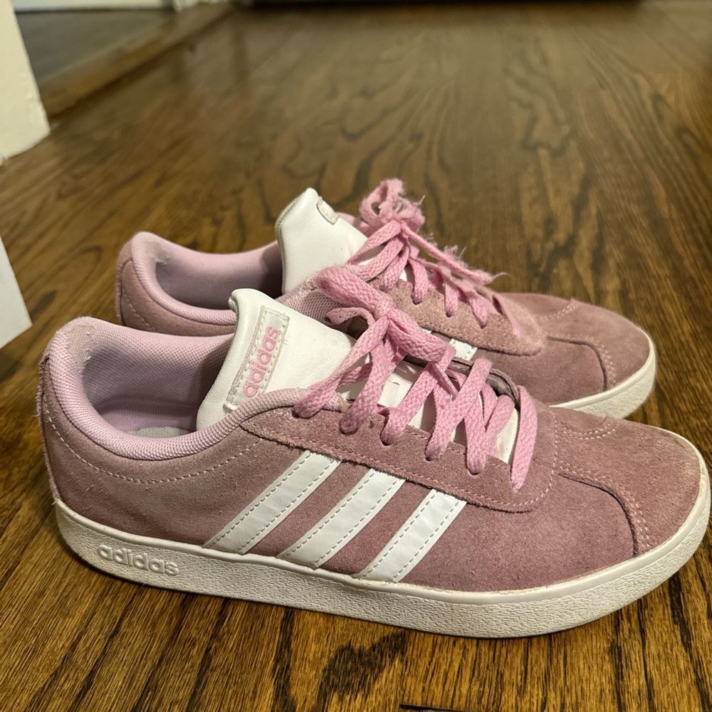 Adidas samba. Price reflected in signs of wear